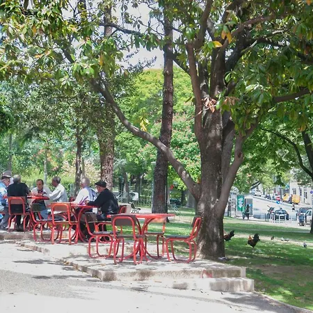 Santa Marta Апартаменти Лісабон